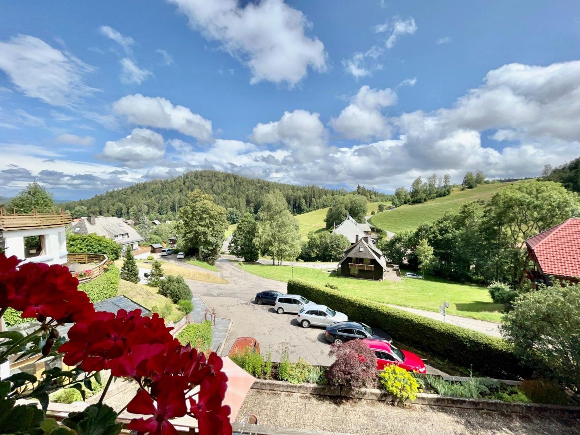 Hotel Sonnenberg Garni Hinterzarten Eksteriør billede