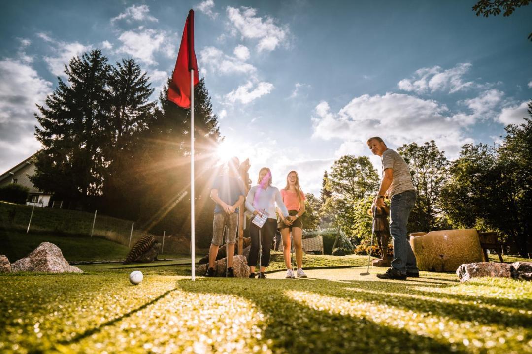 Hotel Sonnenberg Garni Hinterzarten Eksteriør billede